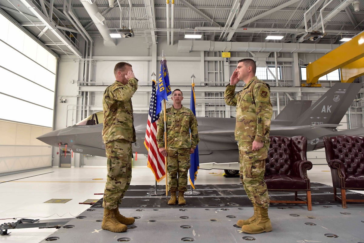 Birge takes command of 354th MXS