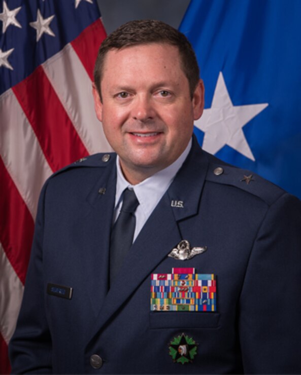 Official portrait of Brig. Gen. Raymond Siegfried III.