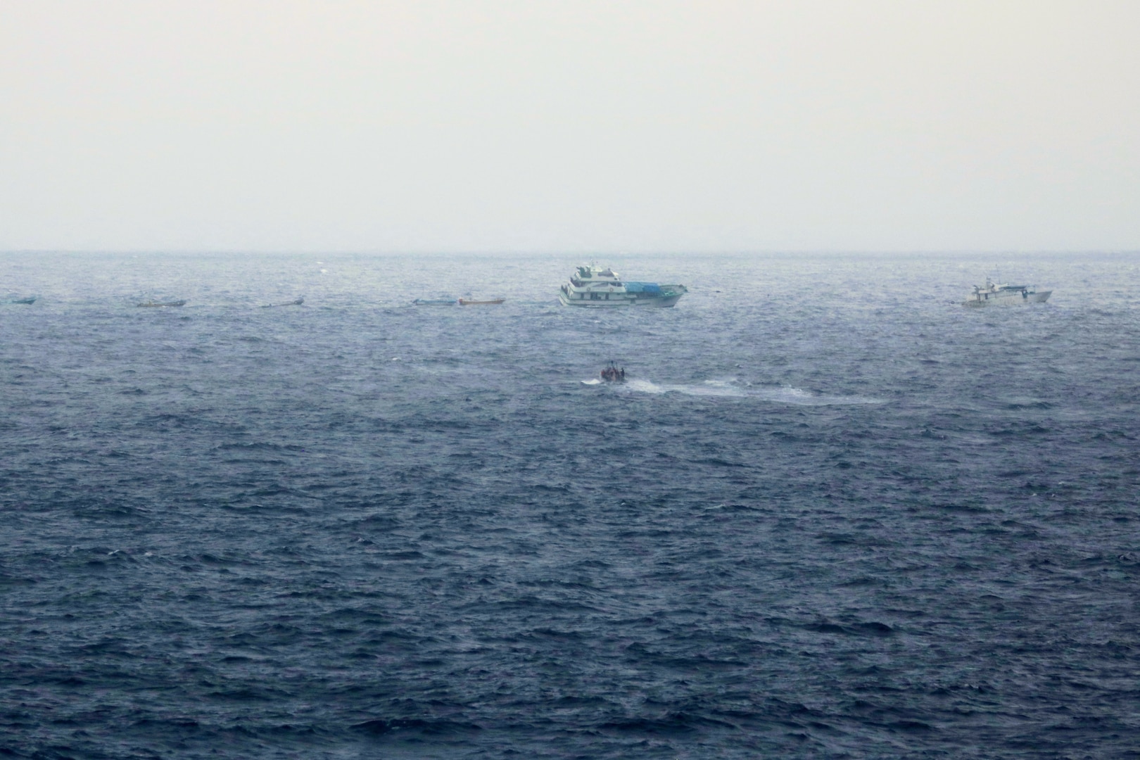 USS Nitze provides aid to mariners aboard a distressed Ecuadorian fishing vessel.