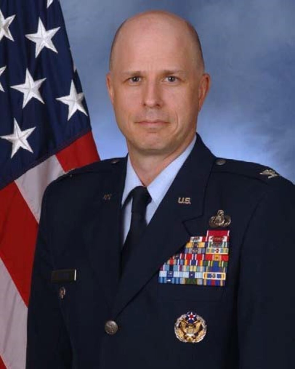 Official photo of Colonel Christopher R. Parrish