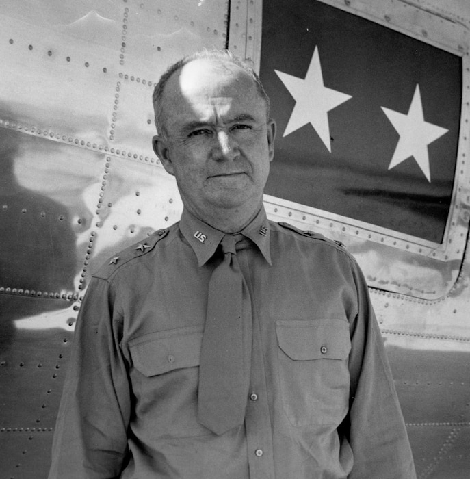 This is the official portrait of Maj. Gen. John F. Curry.