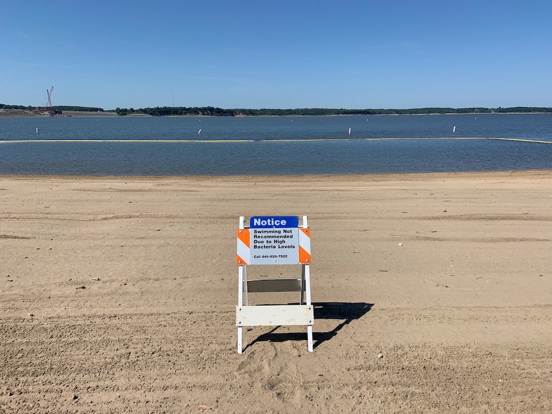 Notice sign at North Overlook Beach