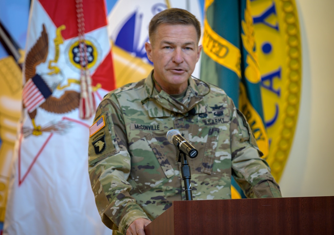 Daniels assumes command of U.S. Army Reserve
