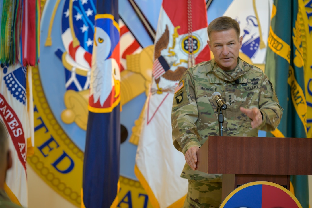 Daniels assumes command of U.S. Army Reserve