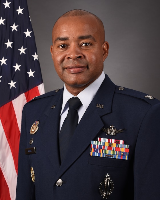 Commander bio photo