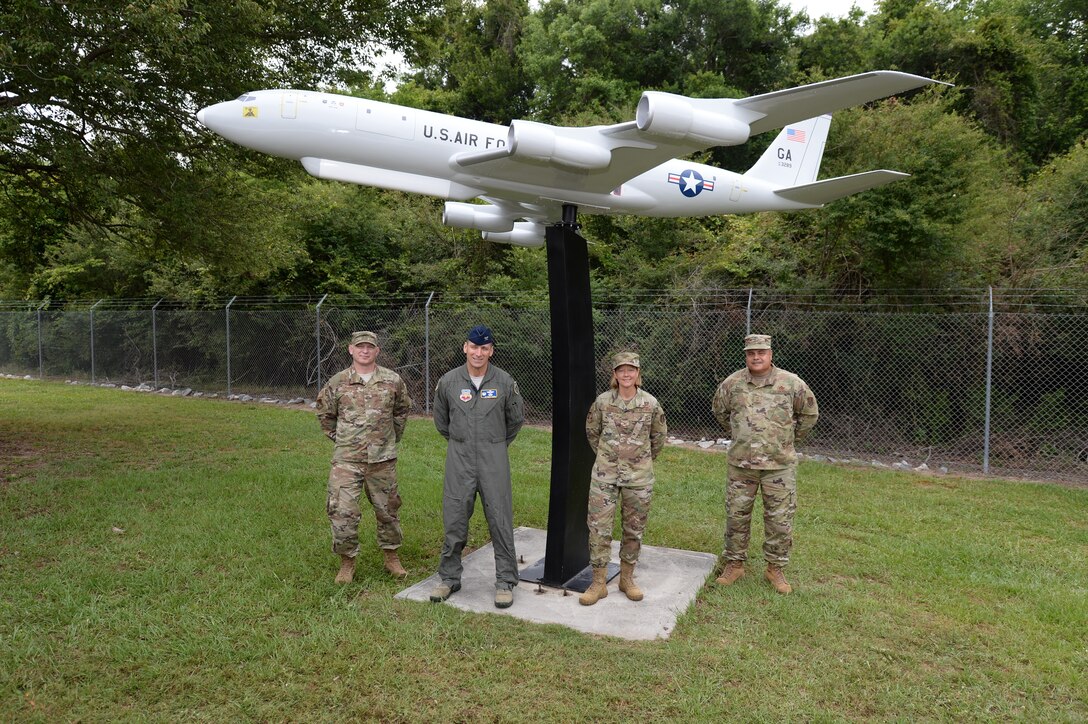 Team JSTARS receives new E8C Joint STARS model aircraft to display at
