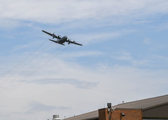 Col. John Boccieri took his final flight with the unit before transitioning to the 911th Airlift Wing at Pittsburgh Air Reserve Station.
