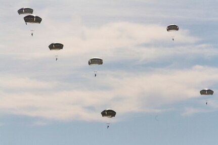 Paratroopers from the 82nd Airborne Division