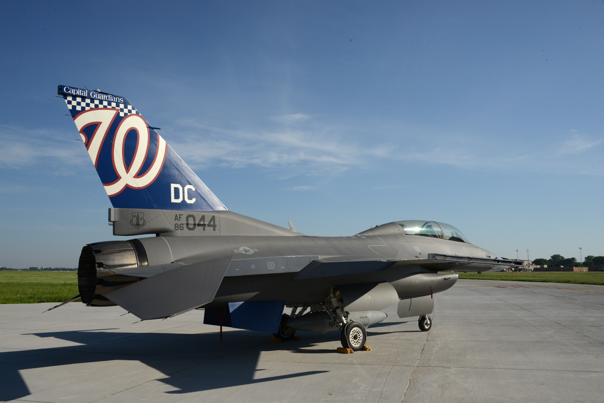 DC ANG F-16 with Washington Nationals tail flash