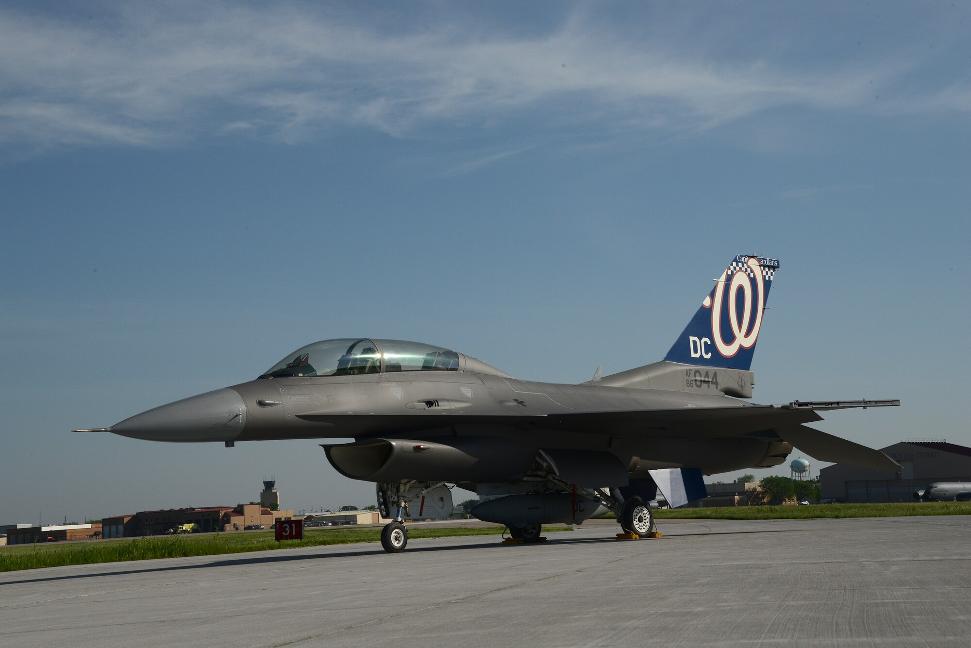 DC ANG F-16 with Washington Nationals tail flash