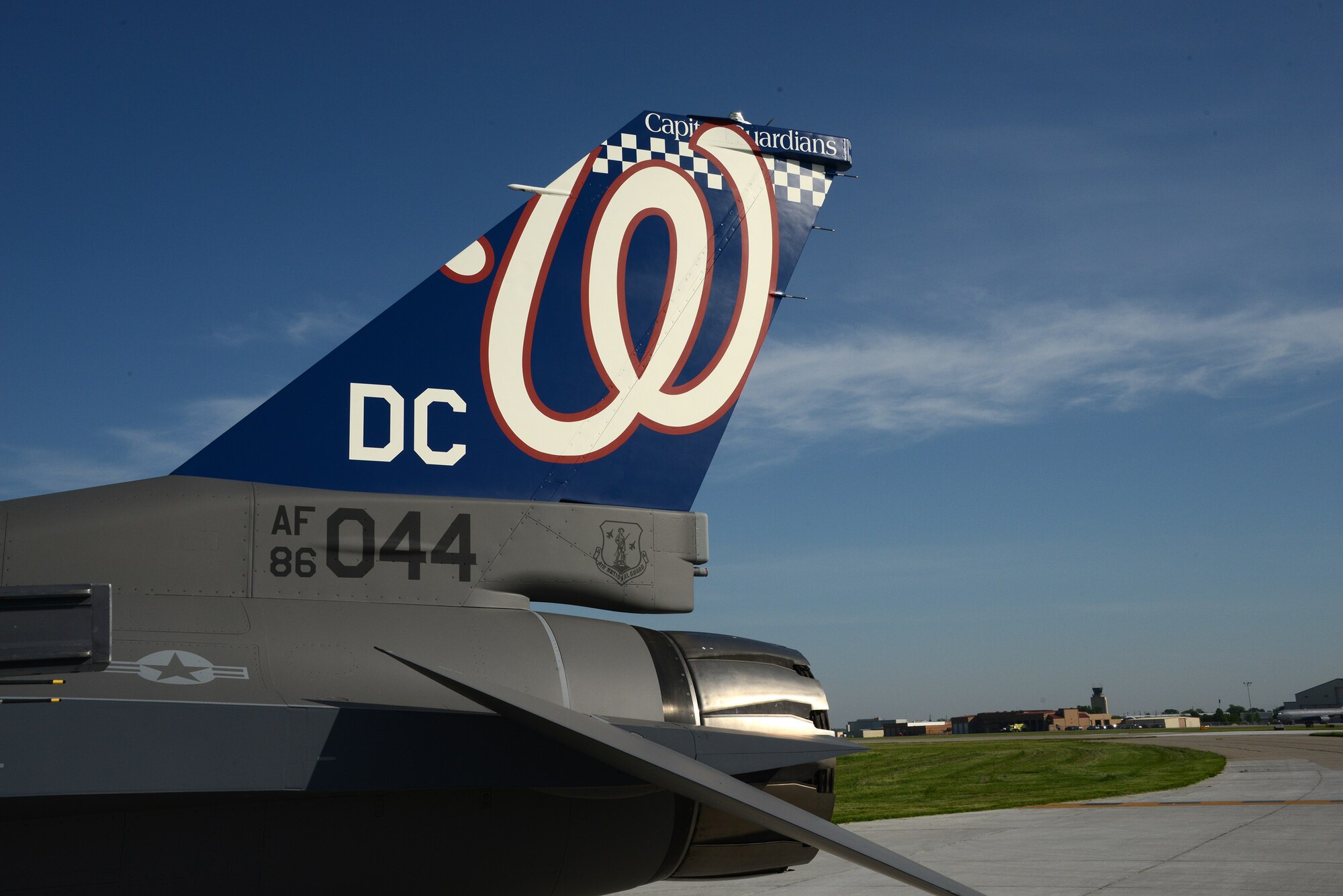DC ANG F-16 with Washington Nationals tail flash