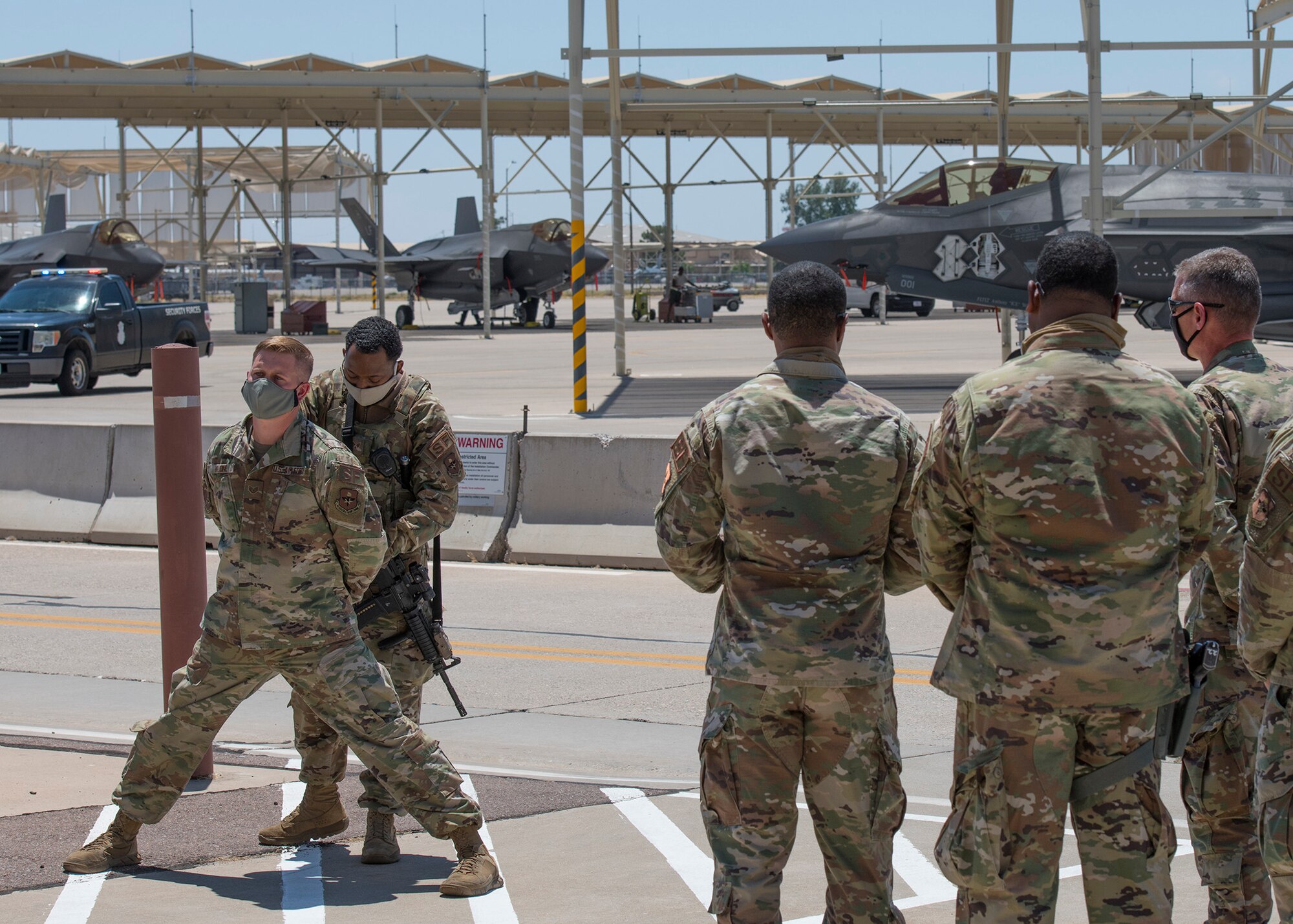 Brig. Gen. Kreuder tours Luke AFB