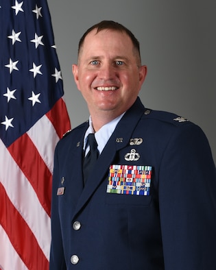 Commander photo