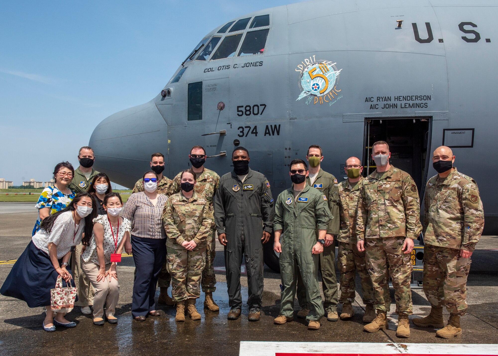 Col. Jones completes final flight at Yokota