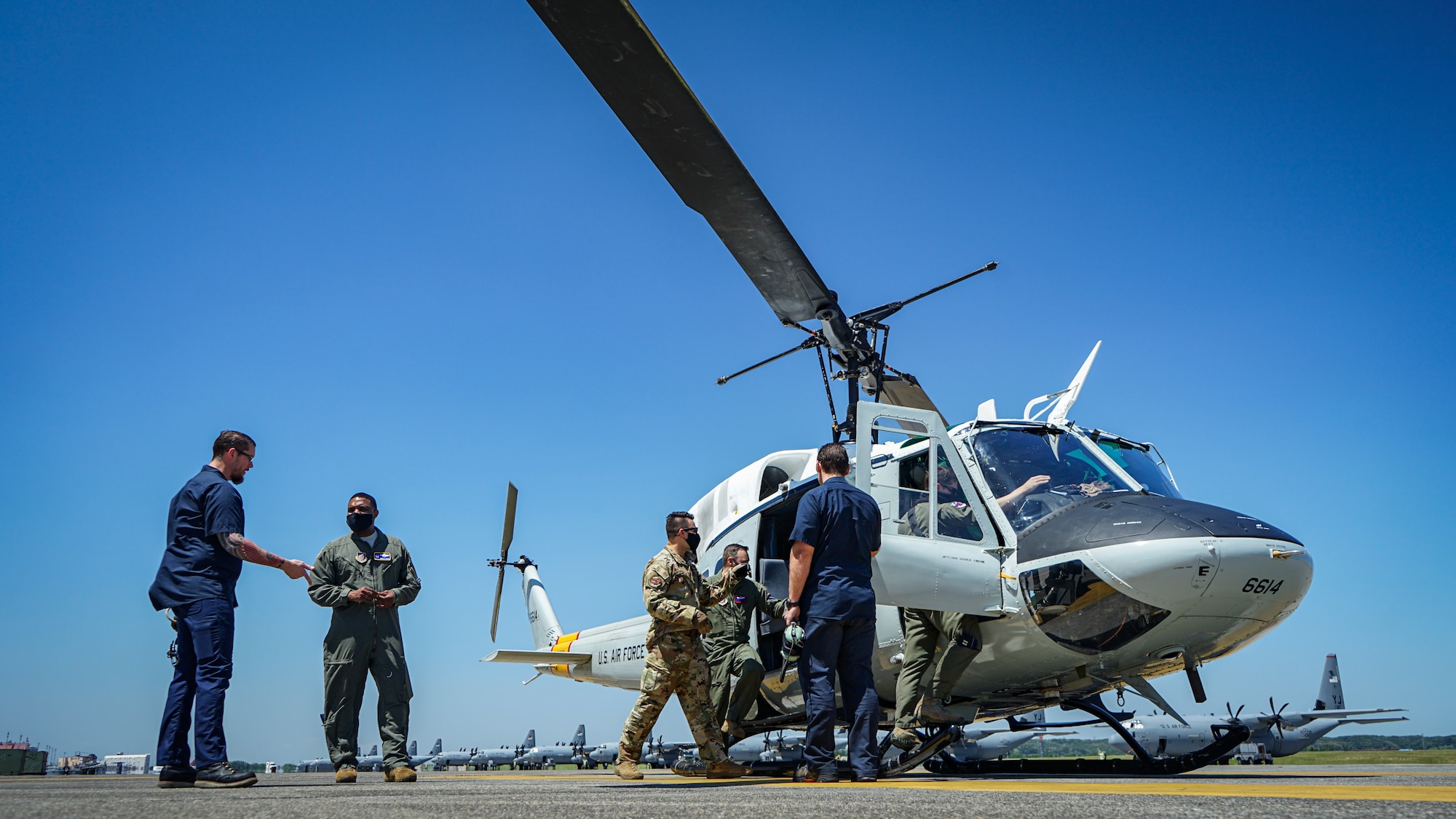 Col. Jones completes final flight at Yokota