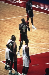 David Robinson prepares to make a free throw at the Olympic Games, Aug. 4, 1992.