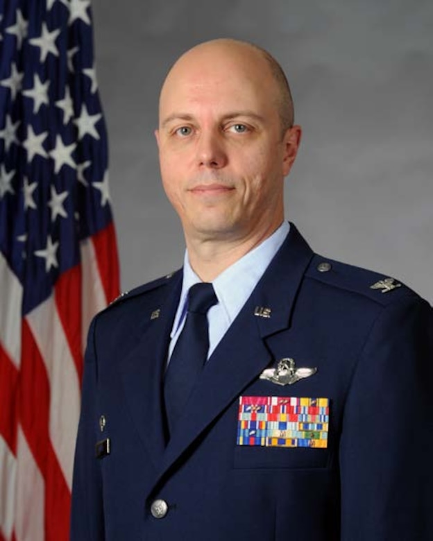 COLONEL DAVID N. UNRUH > 142nd Wing > Display