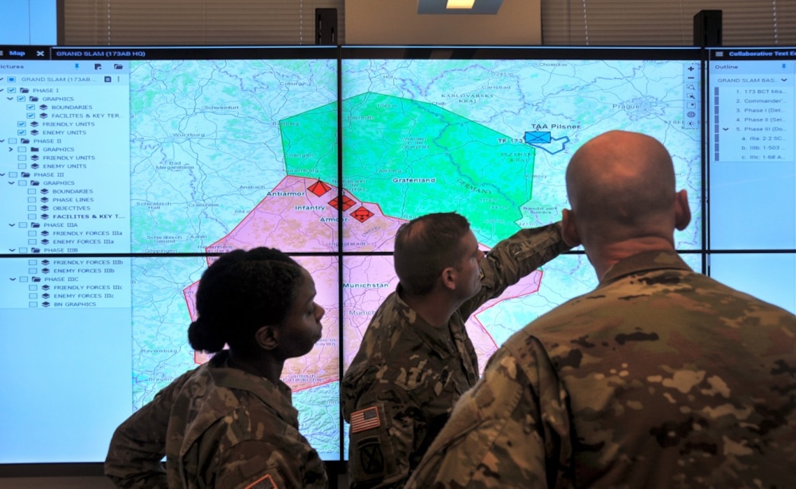 Soldiers demonstrate the Command Post Computing Environment prototype at Aberdeen Proving Ground. A Common Operational Picture for situational awareness is key to the Army's success. (Photo credit: Dan Lafontaine, PEO C3T, U.S. Army)