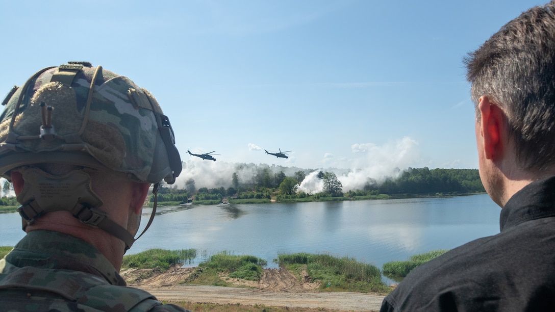 Polish Minister of Defense, U.S. Ambassador, U.S. Army Europe Commander visit Allied Spirit Troops