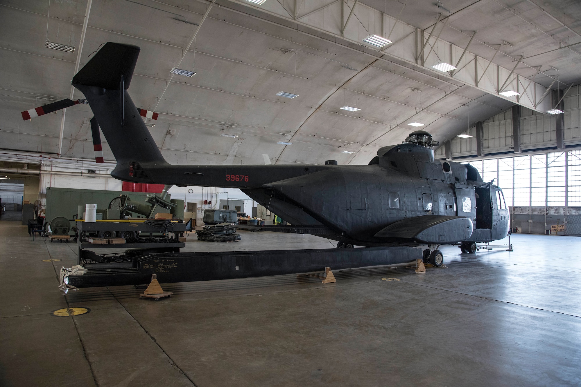 Sikorsky CH-3E(Black Mariah)