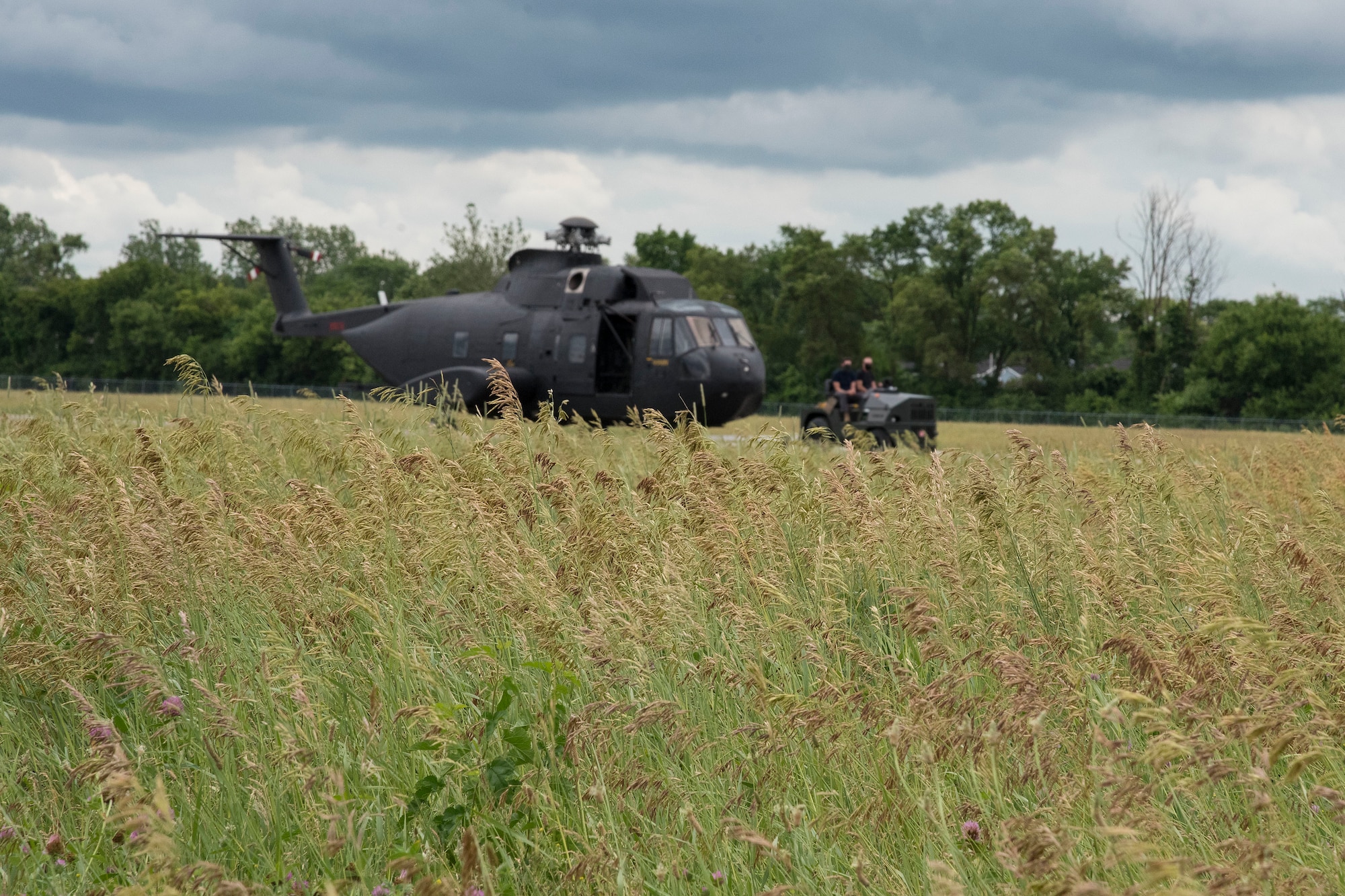 Sikorsky CH-3E(Black Mariah)