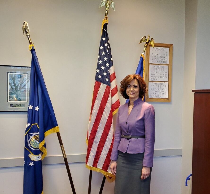 Lynda Rutledge, the Program Executive Officer for the Mobility and Training Aircraft Directorate shared her perspective on life and career.