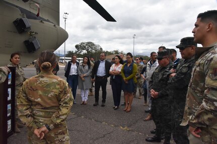 JTF-Bravo, Honduran leaders recognize strong bonds at Soto Cano