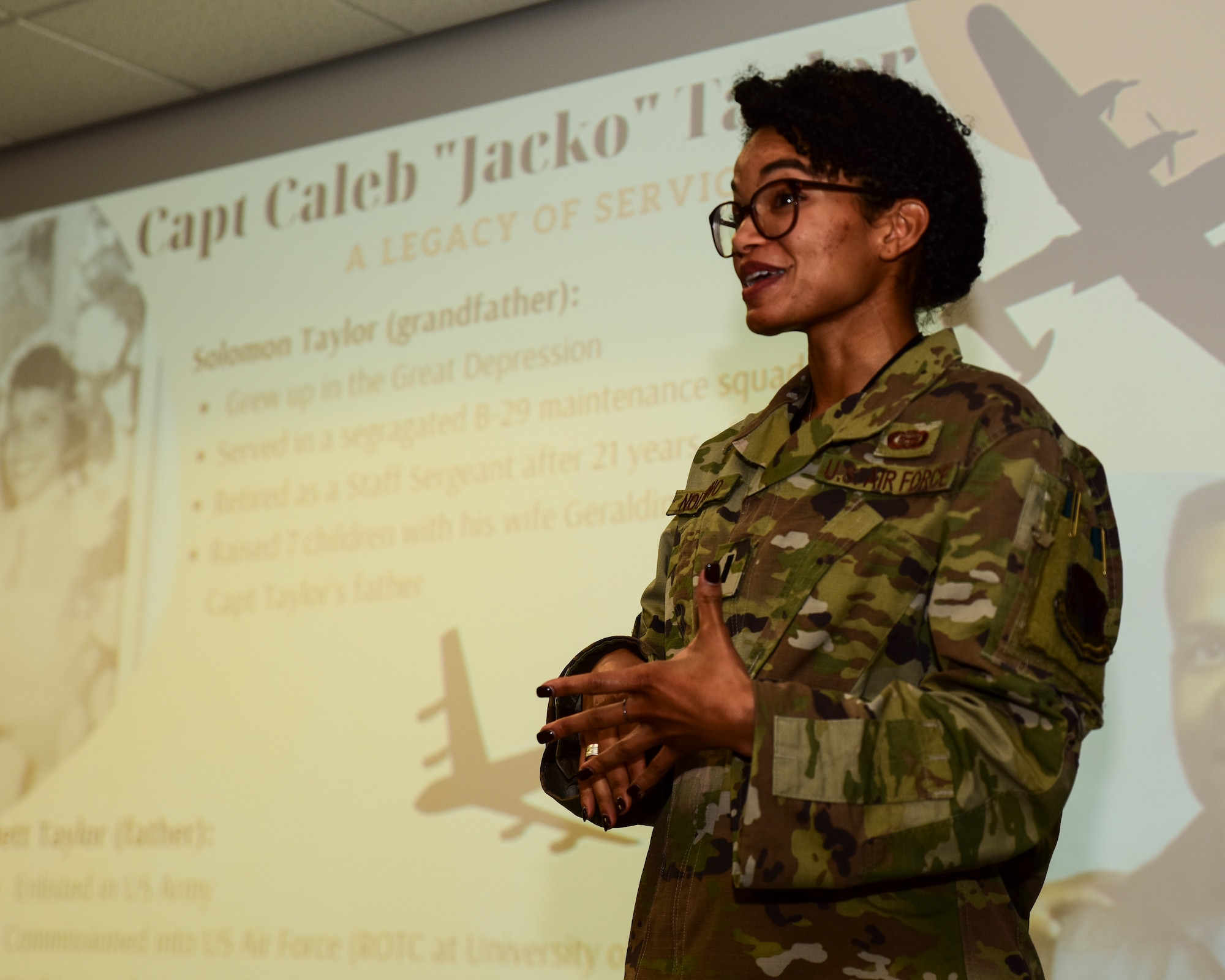 Airman holds a briefing