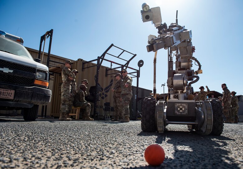 Midnight Marauders, EOD, Airmen