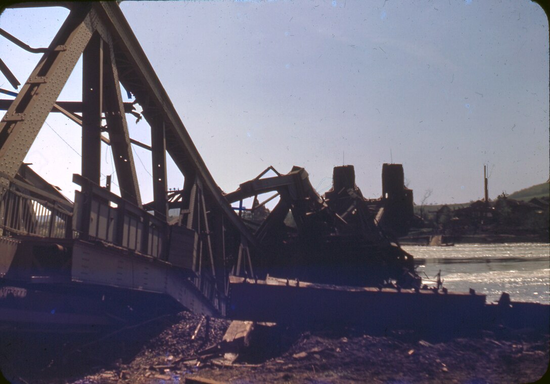 color image of collapsed bridge in the Rhine River