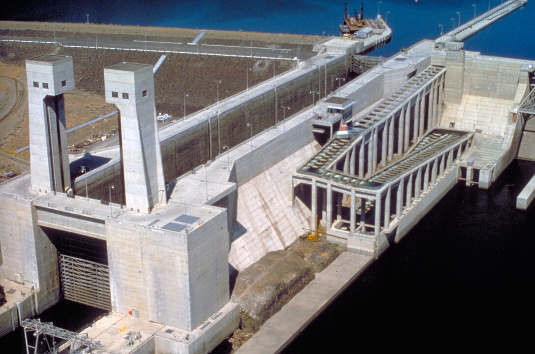 Aerial view of John Day Navigation Lock.