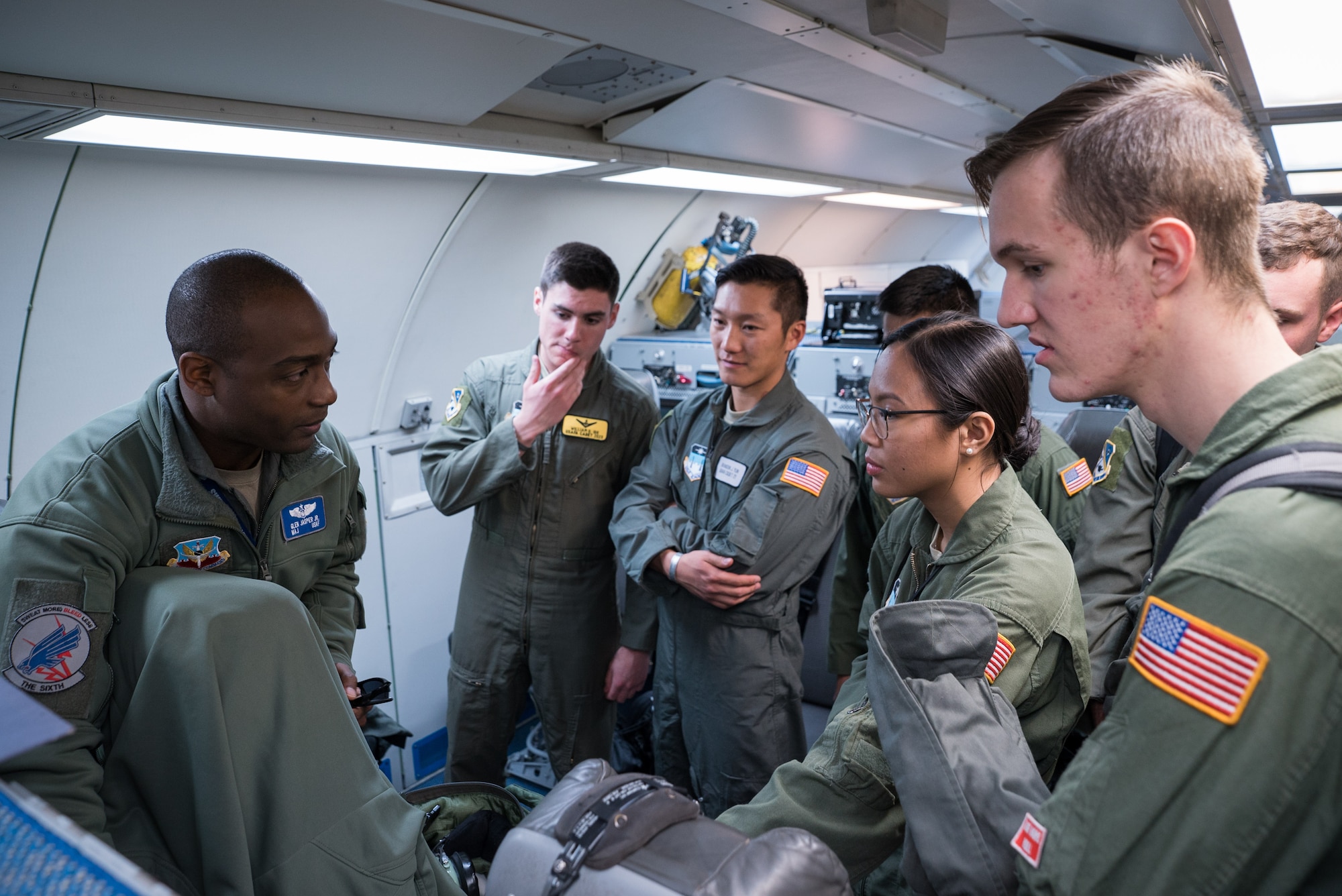 Aircrew member instructs cadets on ABM procedures