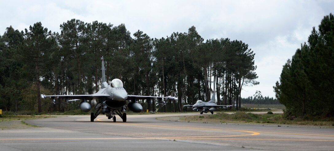 Airmen work during Portugal FTD 2020