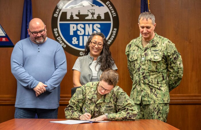 Leaders from Puget Sound Naval Shipyard & Intermediate Maintenance Facility, the Bremerton Metal Trades Council and the International Federation of Professional and Technical Engineers, Local 12, signed a letter of intent today for PSNS & IMF to file a Voluntary Protection Programs application to the Occupational Safety and Health Administration Region X.