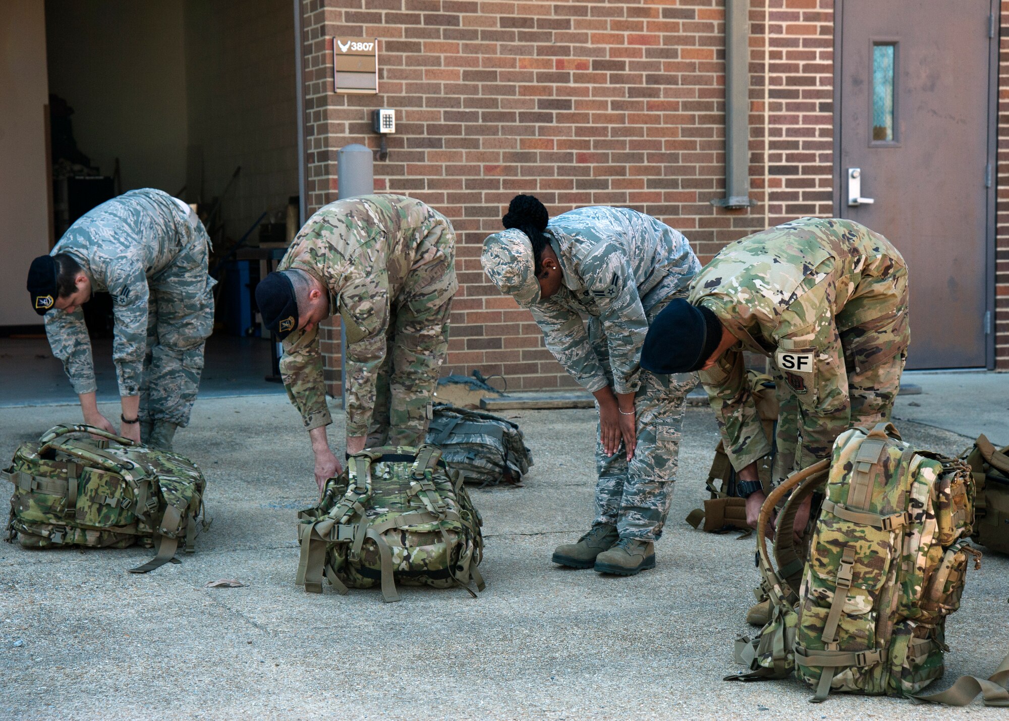 459 SFS particpates in ruck march > 459th Air Refueling Wing > Article ...