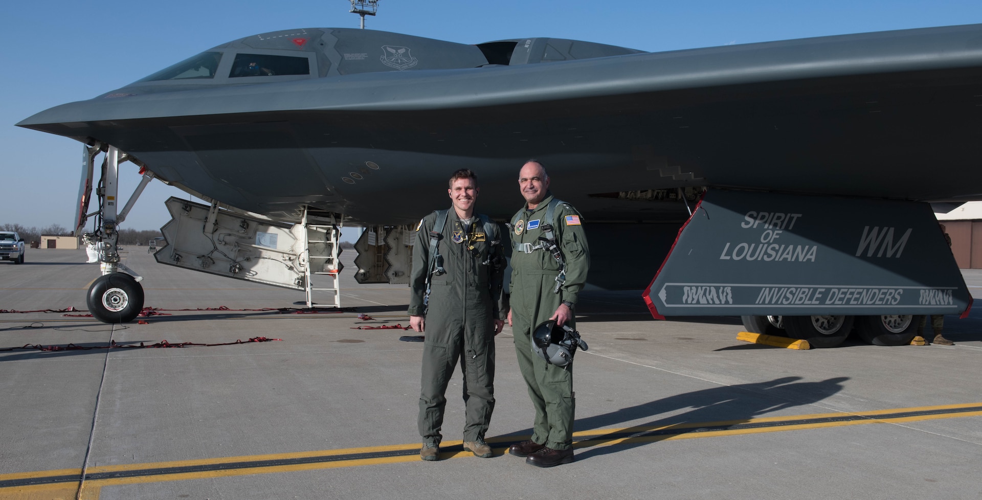 Richard and McMahon interacted with Airmen at Whiteman AFB and shared their perspectives on the strategic deterrence mission. (U.S. Air Force Photo by Airman 1st Class Thomas Johns)