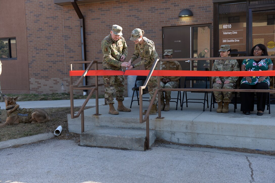 Ribbon cutting of grand opening of vet clinic