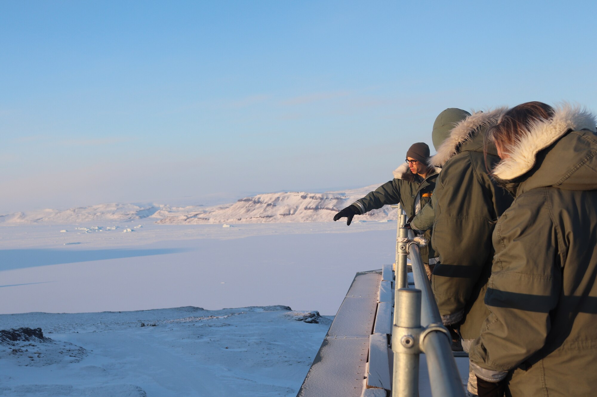 THULE AIR BASE, Greenland – During a visit, the 21st Space Wing and 50th SW commanders are briefed on the mission and capabilities the 12th Space Warning Squadron can facilitate at Thule Air Base, Greenland, on Feb. 27, 2020. The commanders learned about the Airmen’s duties and listened to their challenges and concerns. (Courtesy Photo)