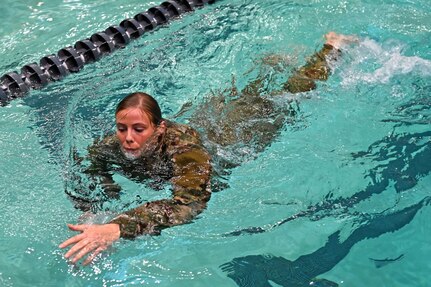 The German Armed Forces Proficiency Badge 100-meter swim test.