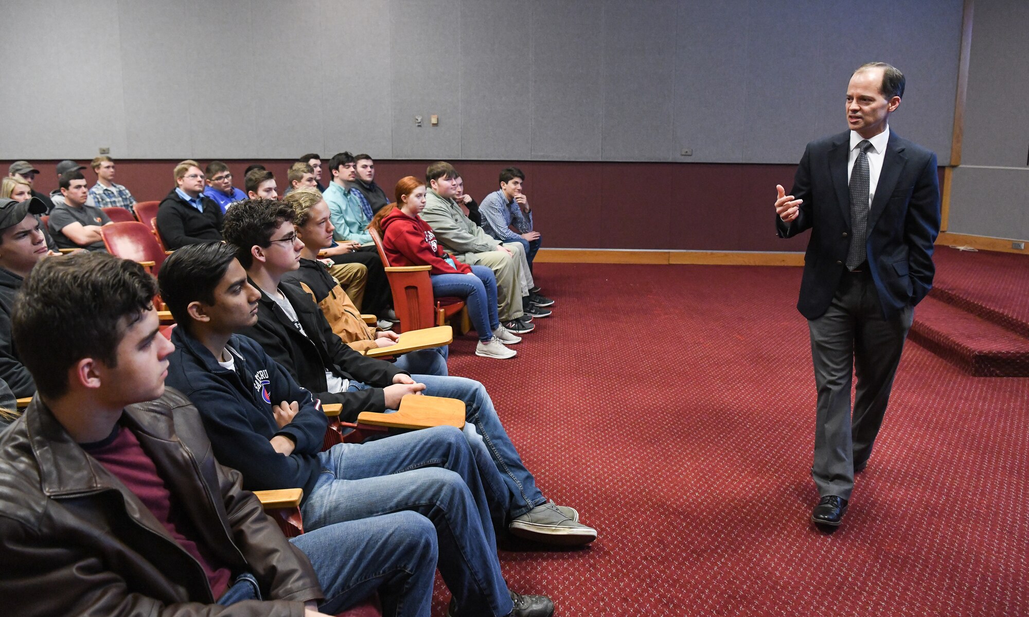 Ed Tucker, senior technical director for Arnold Engineering Development Complex, speaks to students attending Engineer for a Day, Feb. 19, 2020, at Arnold Air Force Base, Tenn. (U.S. Air Force photo by Jill Pickett)