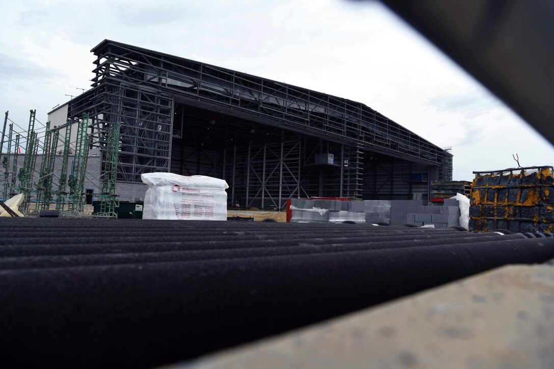 Kc-46 Pegasus hangar