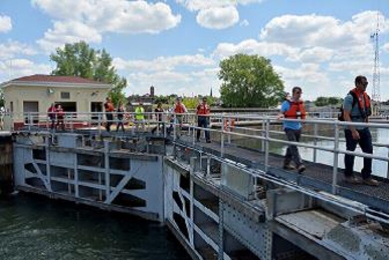 LDP I participants walk on a lock