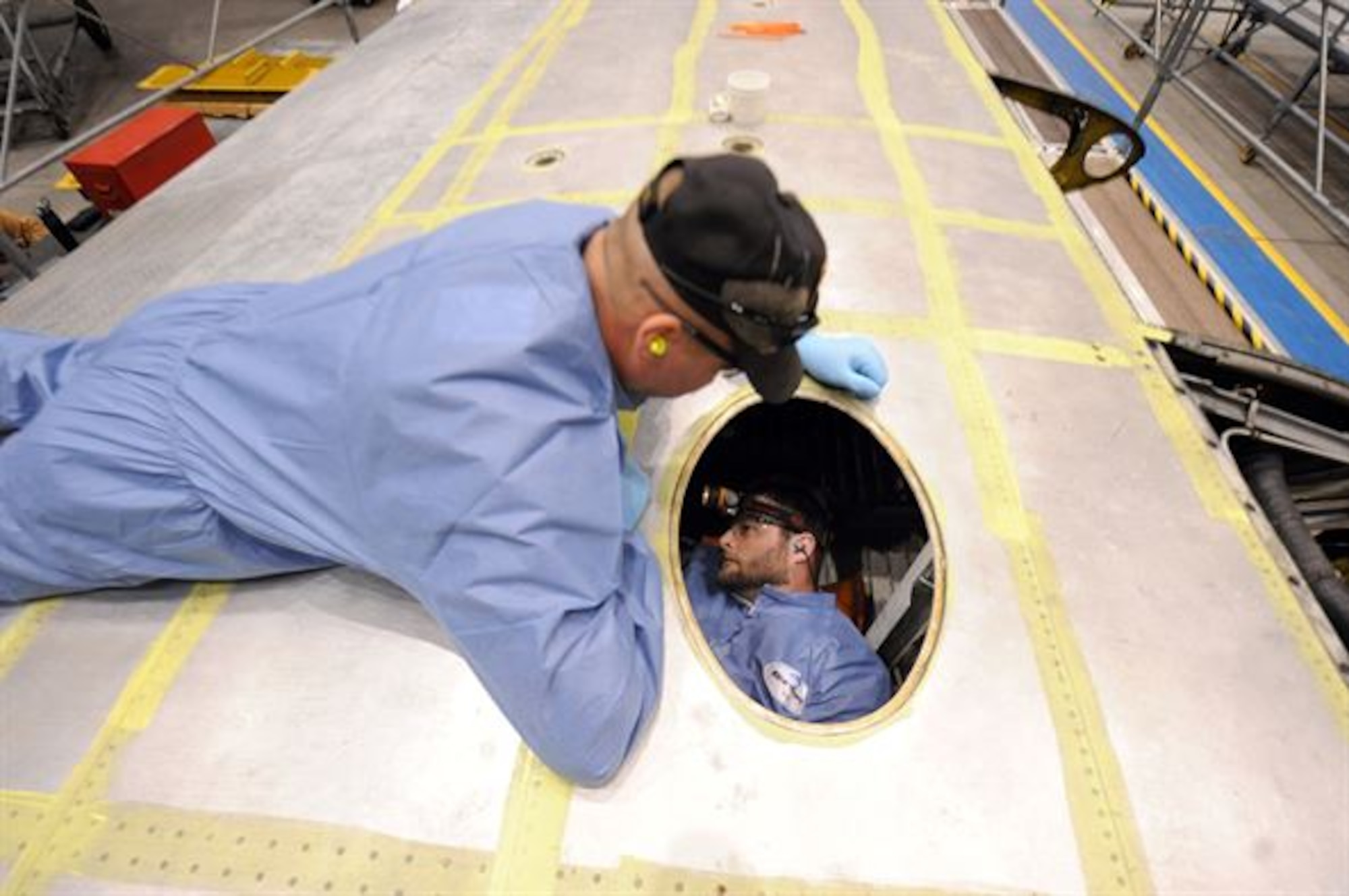 Current state-of-the-art for aircraft confined space maintenance