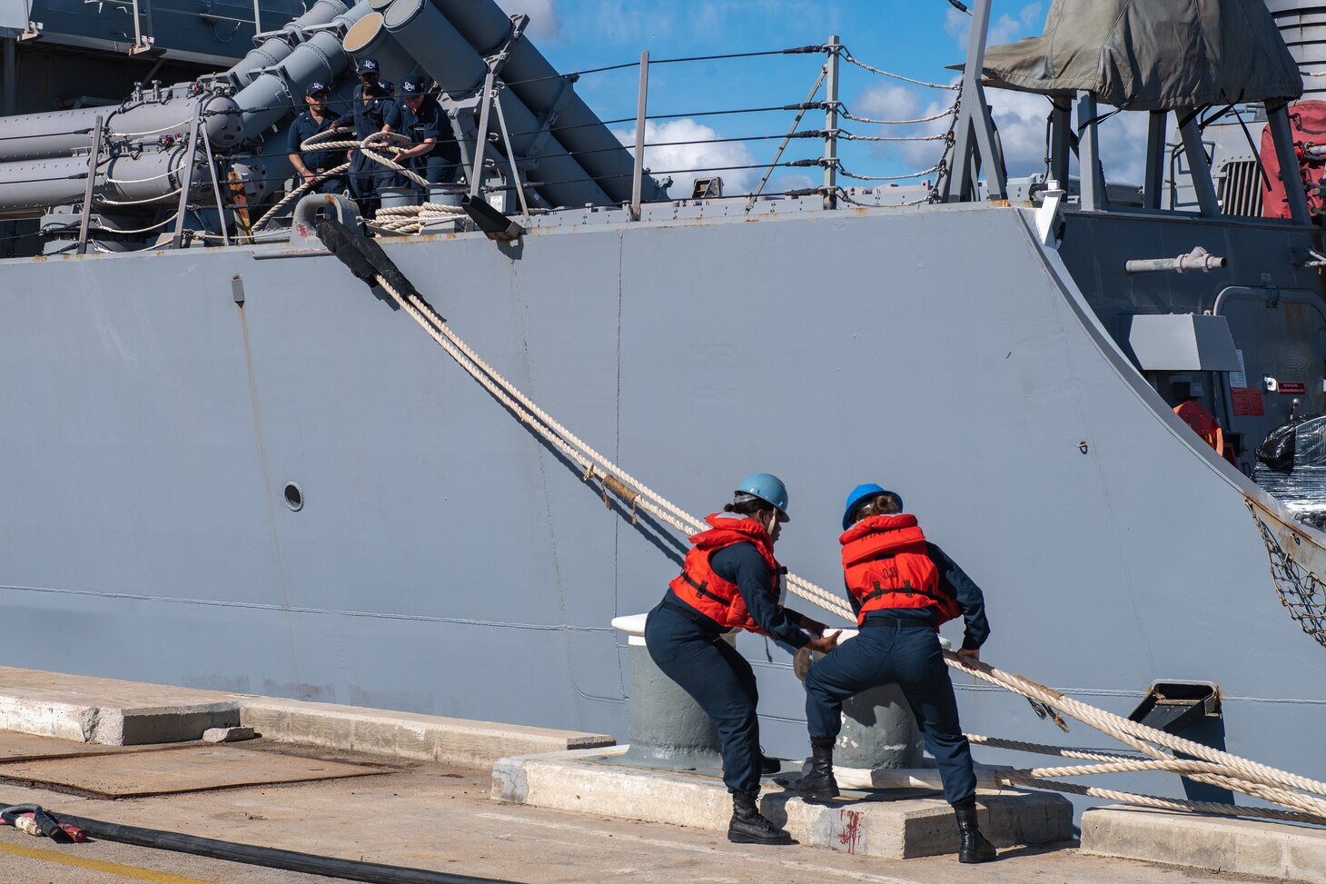 USS Donald Cook (DDG 75)