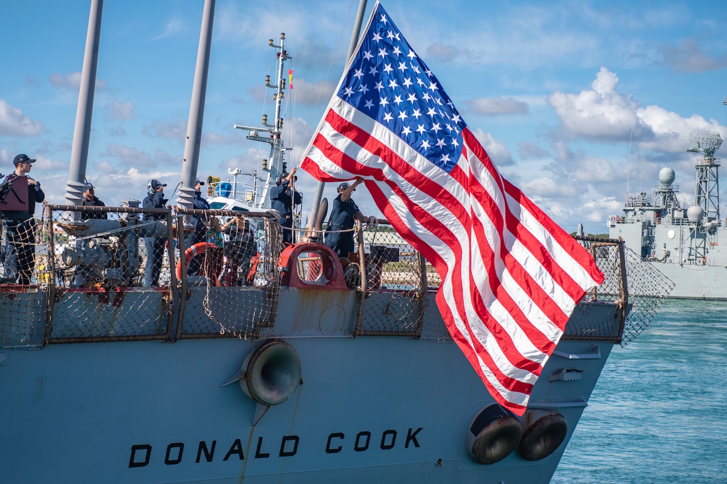 USS Donald Cook (DDG 75)