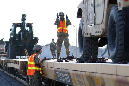 Wisconsin Army Reserve Engineers Load for Deployment to the Middle East