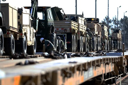 Wisconsin Army Reserve Engineers Load for Deployment to the Middle East