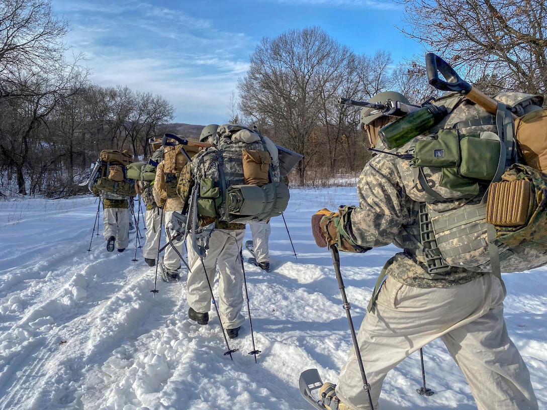 Soldiers and Marines attend Cold Weather Course