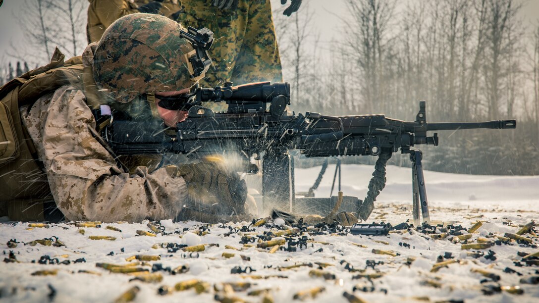 SPMAGTF-AE: Marines conduct machine gun range in Alaska