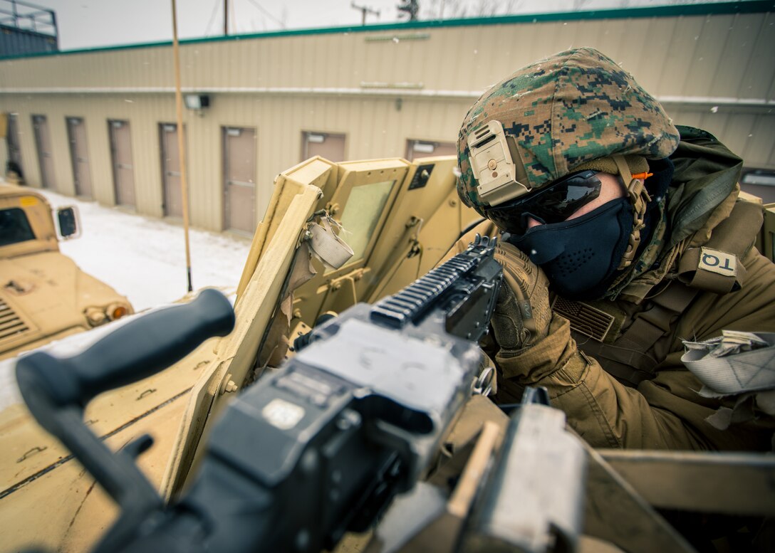 SPMAGTF-AE: Marines conduct machine gun range in Alaska